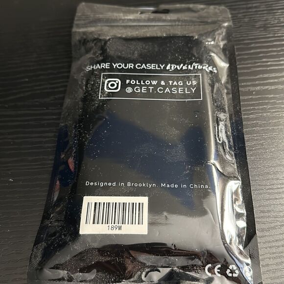 Casley iPhone 12 case bundle! - Picture 4 of 9